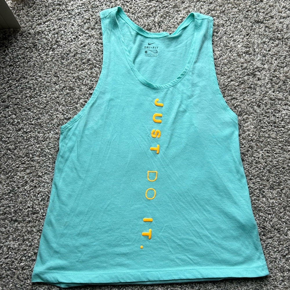 Women’s Nike Running Miler Tank size Small